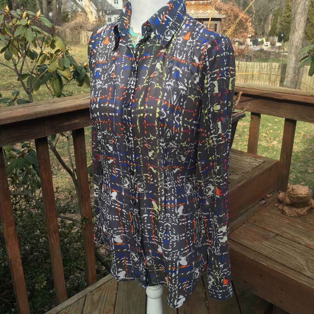 CAbi Semi-sheer Button Down Gray Printed Top Small EUC